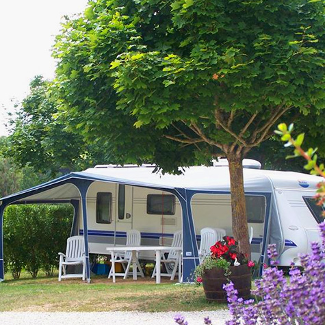 Camping Les Rioms : camping caravaning à Barrou (37) près de La Roche-Posay